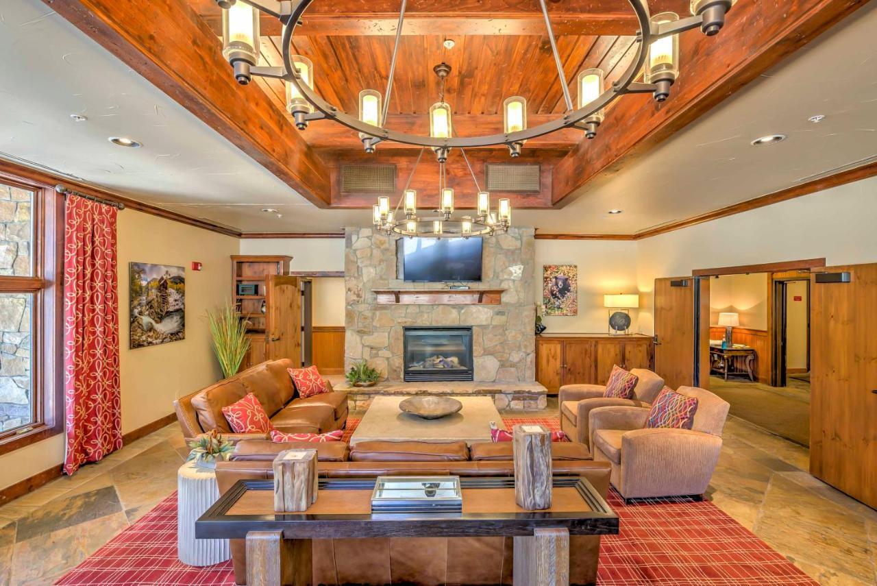 Breck Studio With Hot Tub Access, Walk To Main St! Breckenridge Bagian luar foto